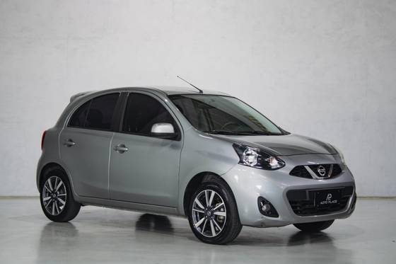 NISSAN MARCH 1.6 SL 16V FLEXSTART 4P XTRONIC